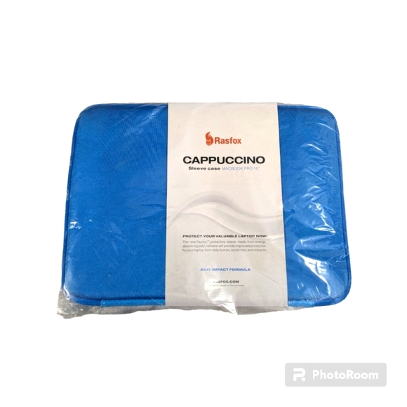 MacBook Pro 15 case, Blue. Amazon Basics. NWT. - Picture 1 of 5